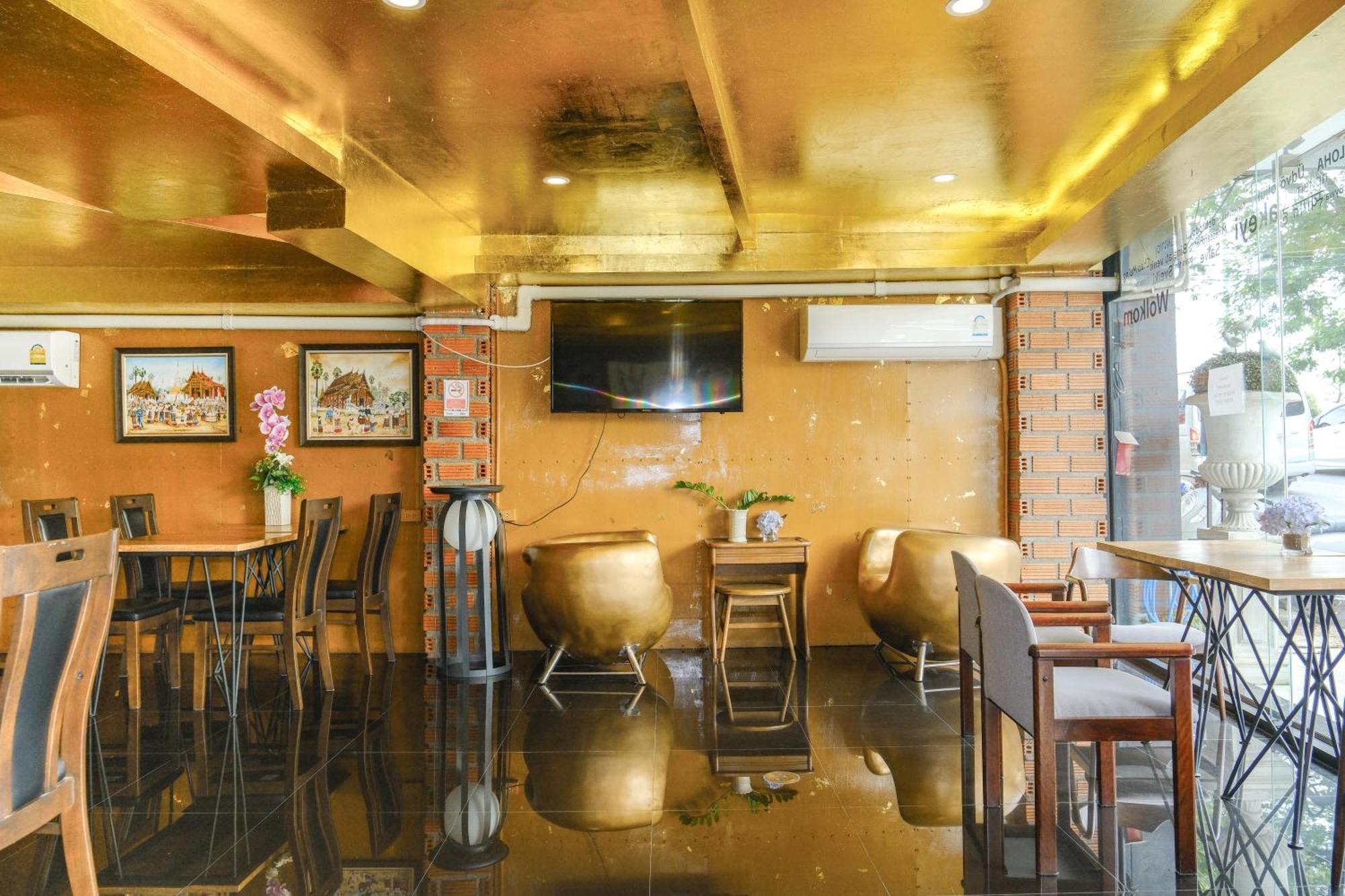 Goya Hotel Chiang Mai Buitenkant foto