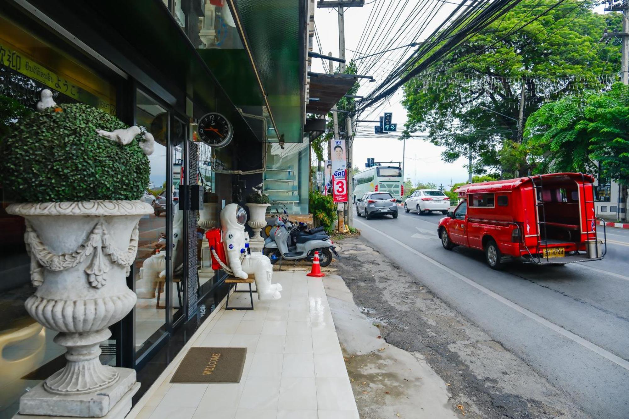 Goya Hotel Chiang Mai Buitenkant foto